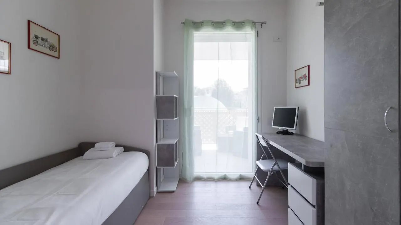 Italianway - Flavio Gioia Apartment Milan 0*,  Italy